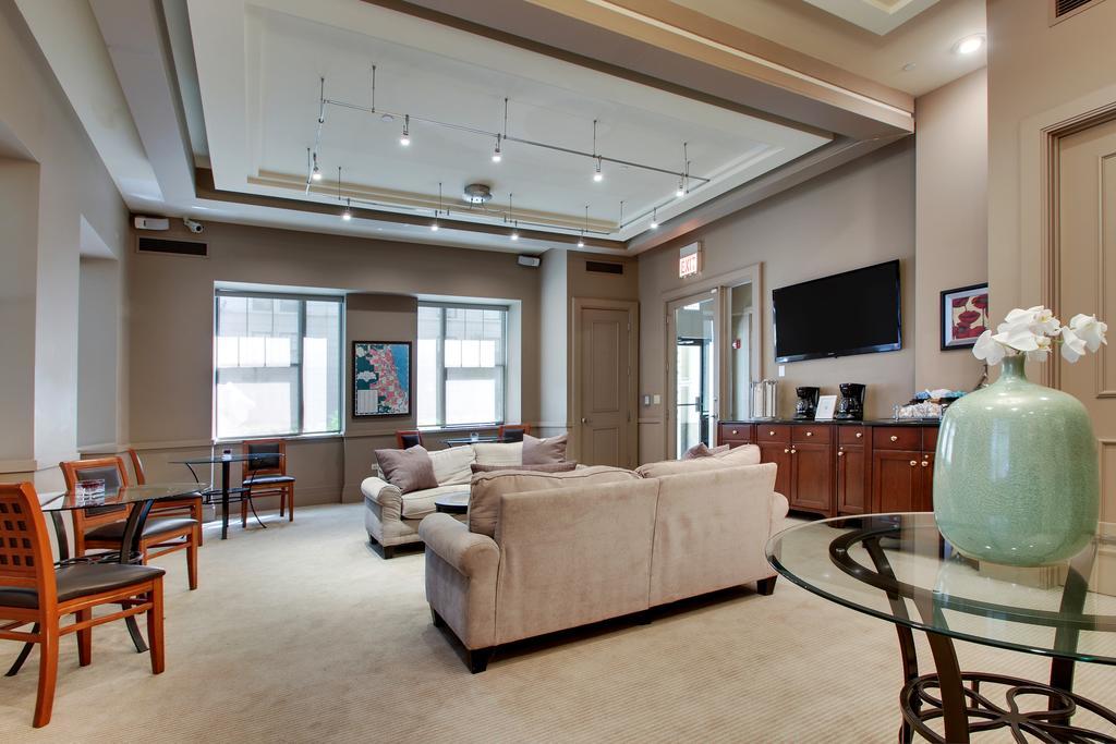 Dewitt Hotel And Suites شيكاغو المظهر الخارجي الصورة