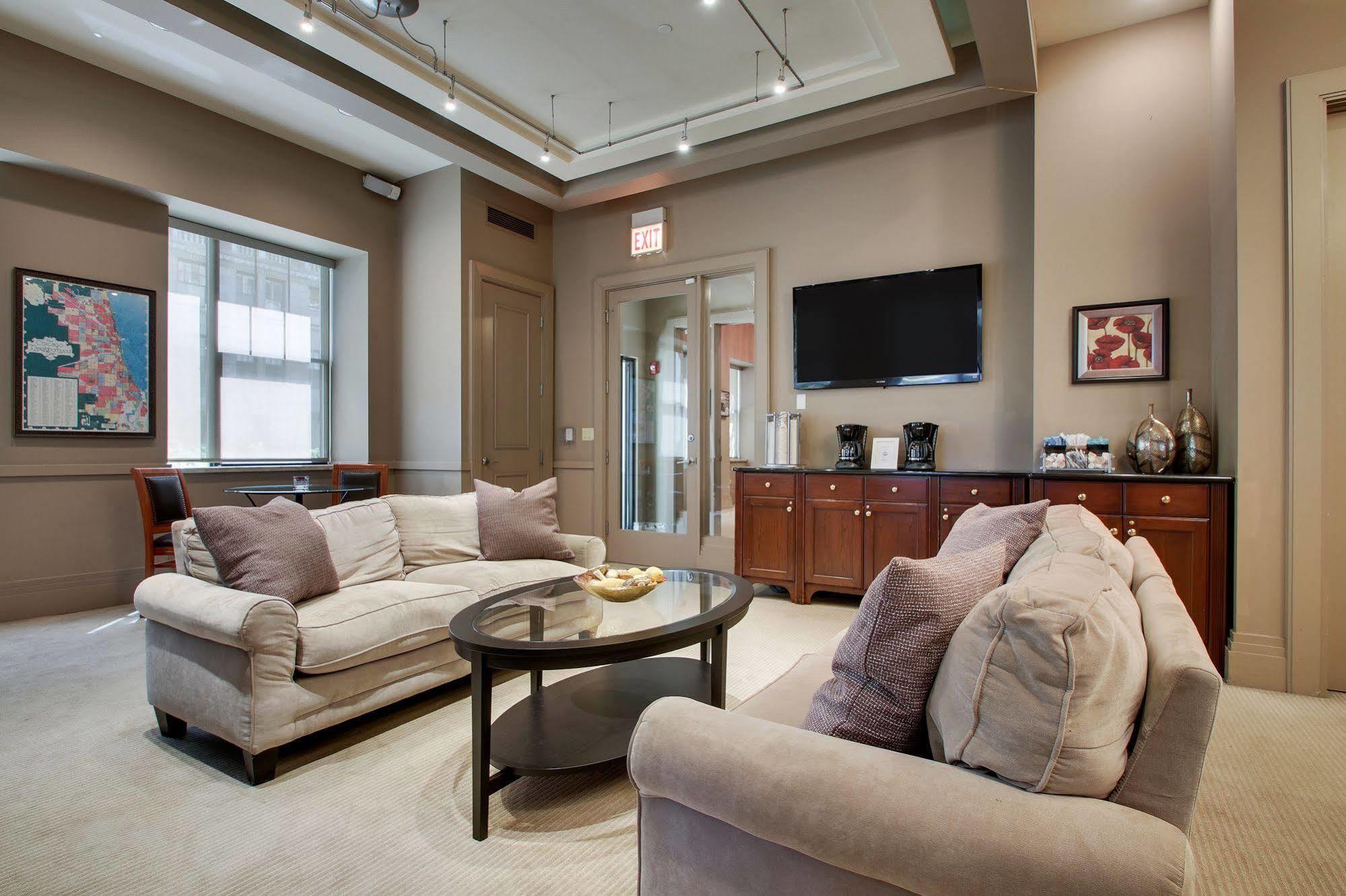 Dewitt Hotel And Suites شيكاغو المظهر الخارجي الصورة